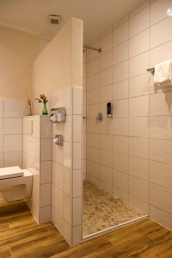 Hotel Gut Moschenhof Dusseldorf Luaran gambar