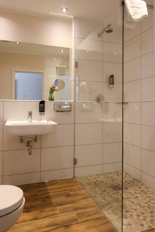 Hotel Gut Moschenhof Dusseldorf Luaran gambar