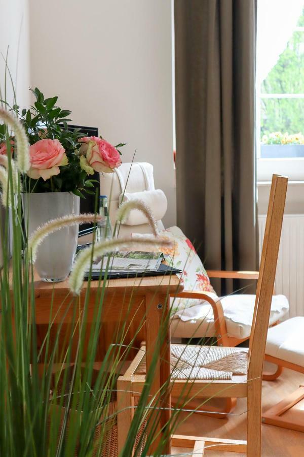 Hotel Gut Moschenhof Dusseldorf Luaran gambar